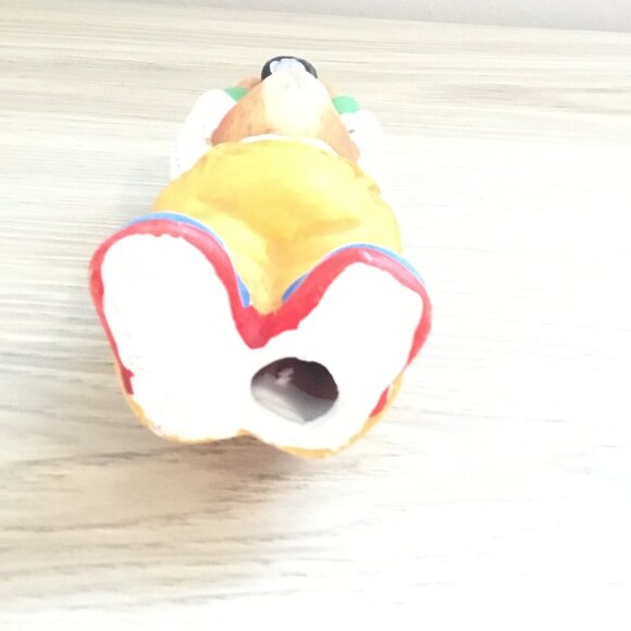 Vintage Bunny Figurine Holding Camera – Adorable Collectible Rabbit Decor - Picture 6 of 7